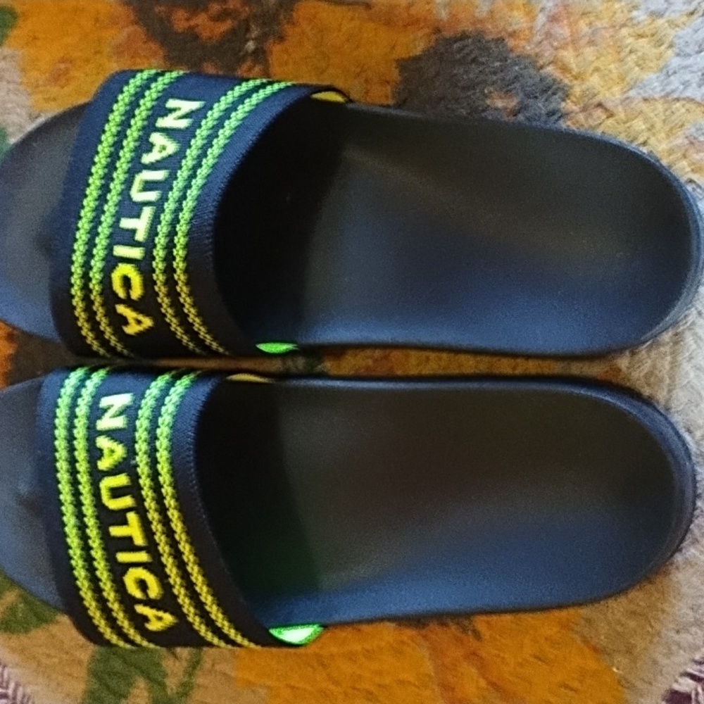 Slip ons